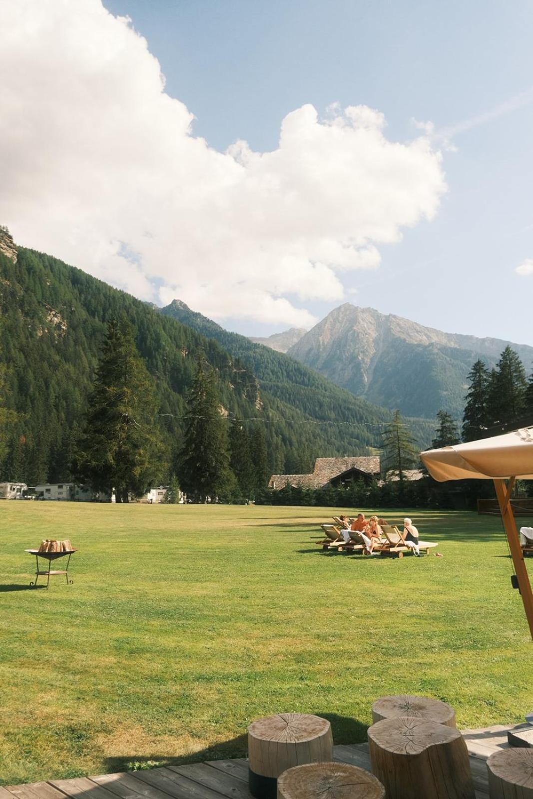 Aethos Monterosa Hotel Champoluc Exterior photo