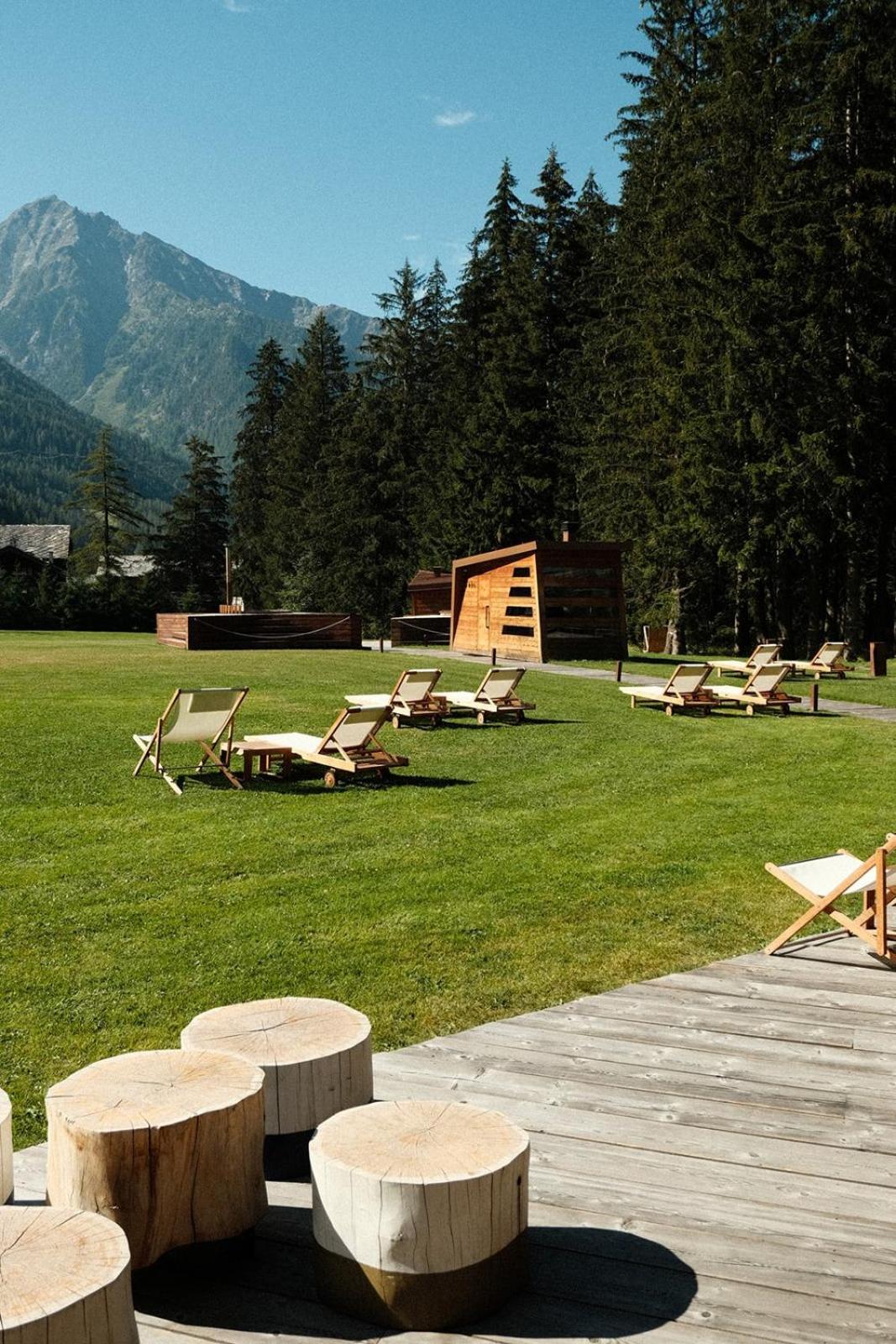 Aethos Monterosa Hotel Champoluc Exterior photo